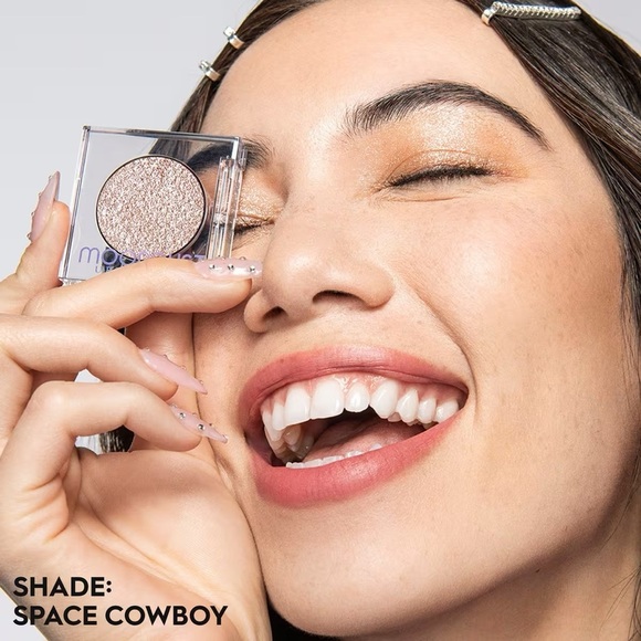 ‘Space Cowboy’ 24/7 Moondust Glitter Eyeshadow Singles - Picture 8 of 13